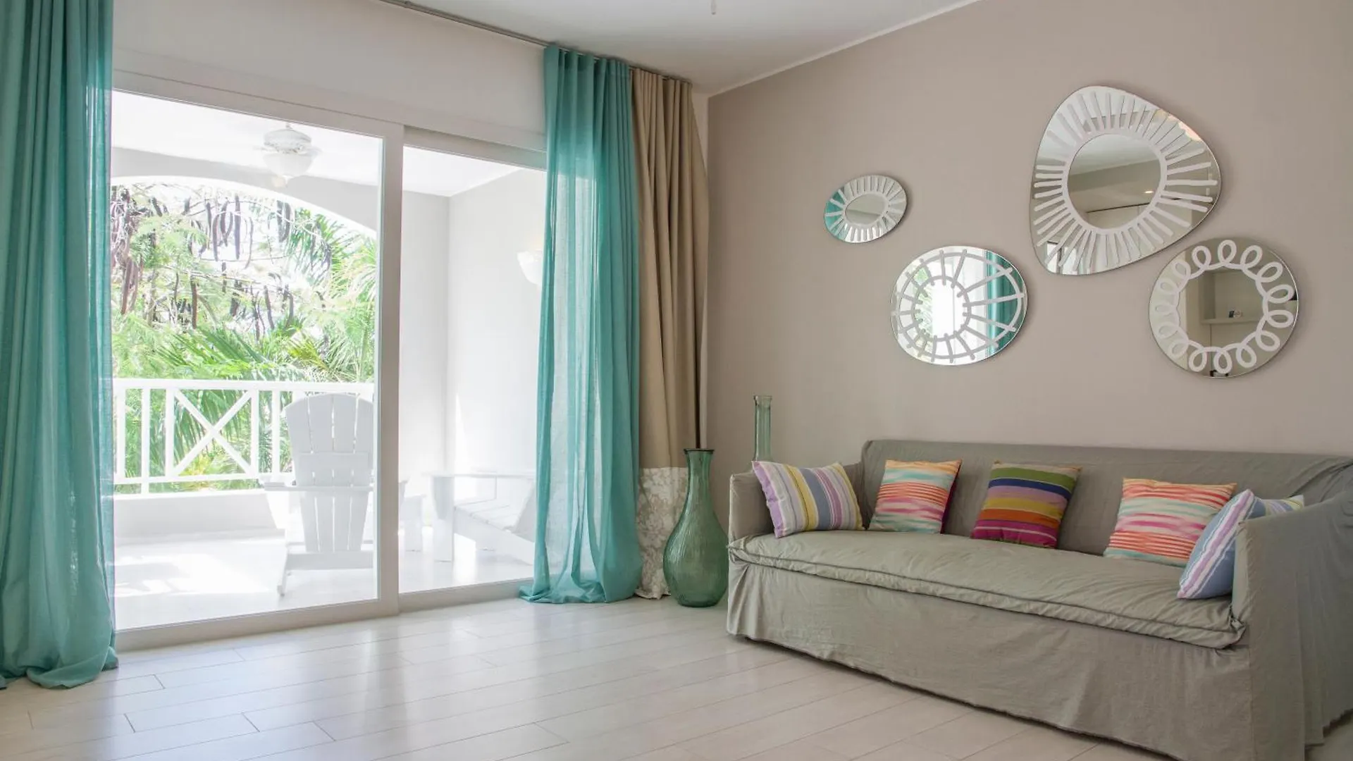 Resort Tracadero Beach Club & Holidays Rentals Bayahibe