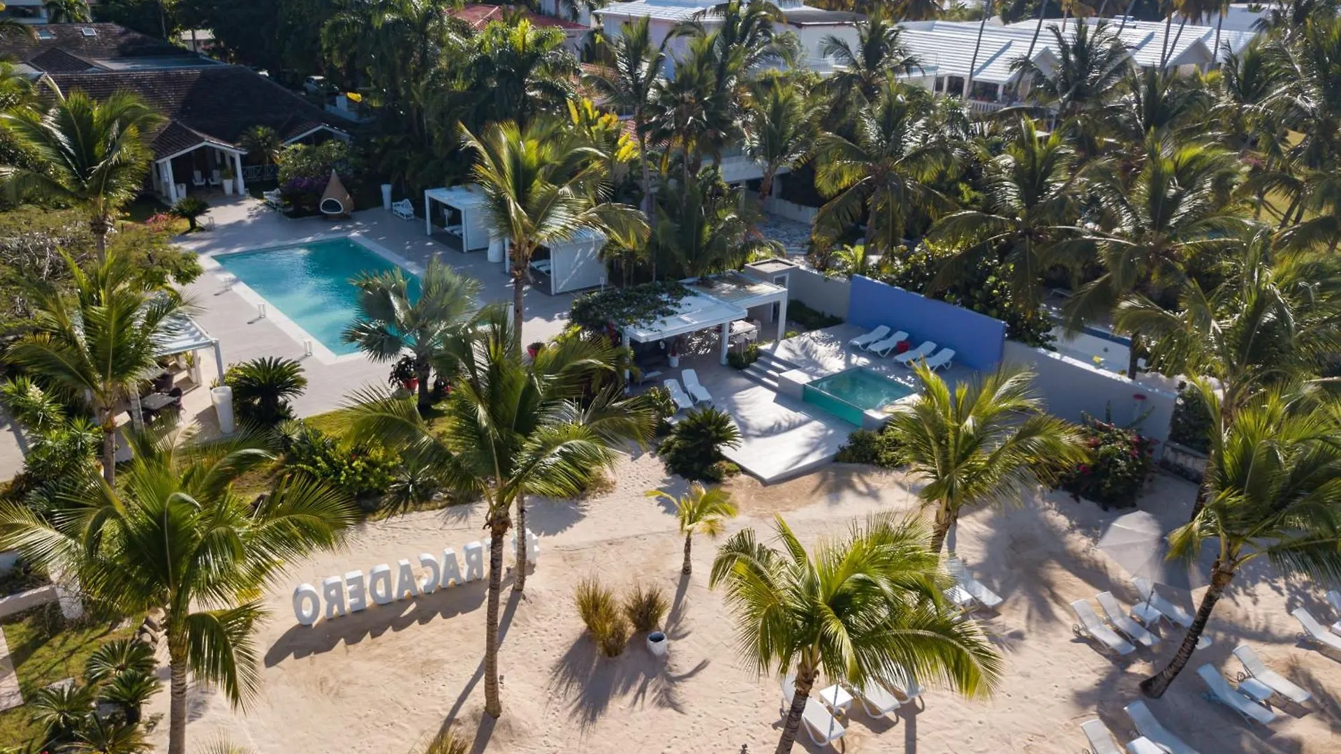Tracadero Beach Club & Holidays Rentals Bayahibe Semesteranläggning (resort)