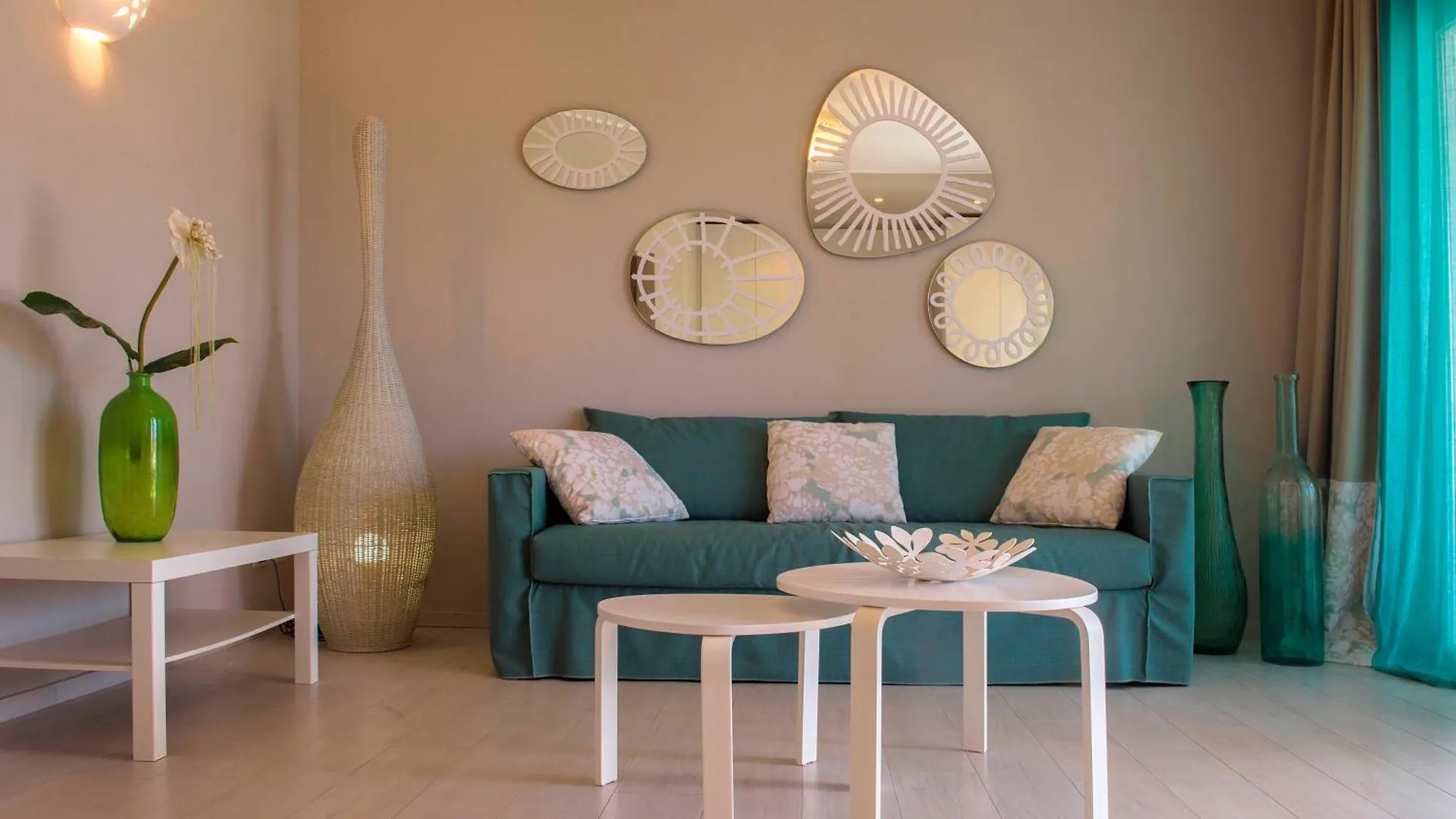 Tracadero Beach Club & Holidays Rentals Bayahíbe 5*,