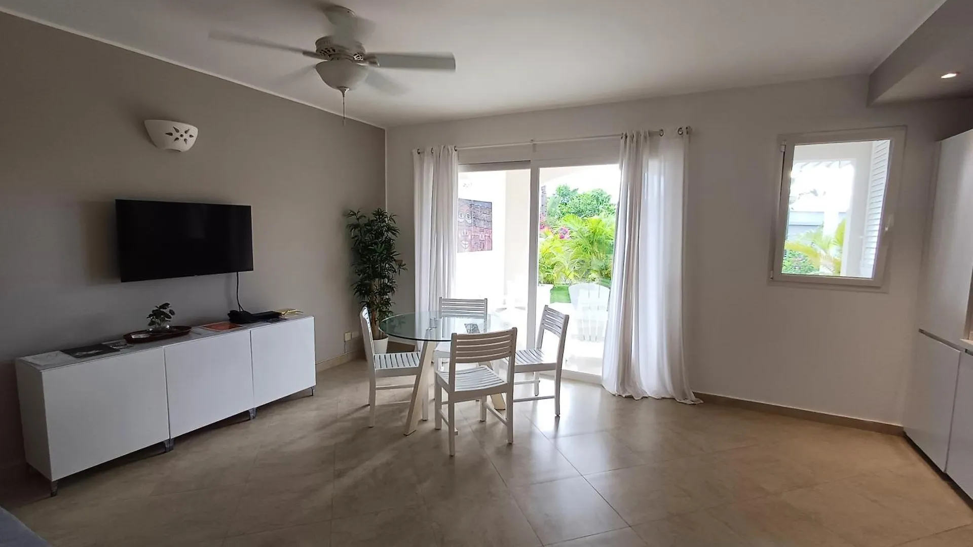Resort Tracadero Beach Club & Holidays Rentals Bayahibe