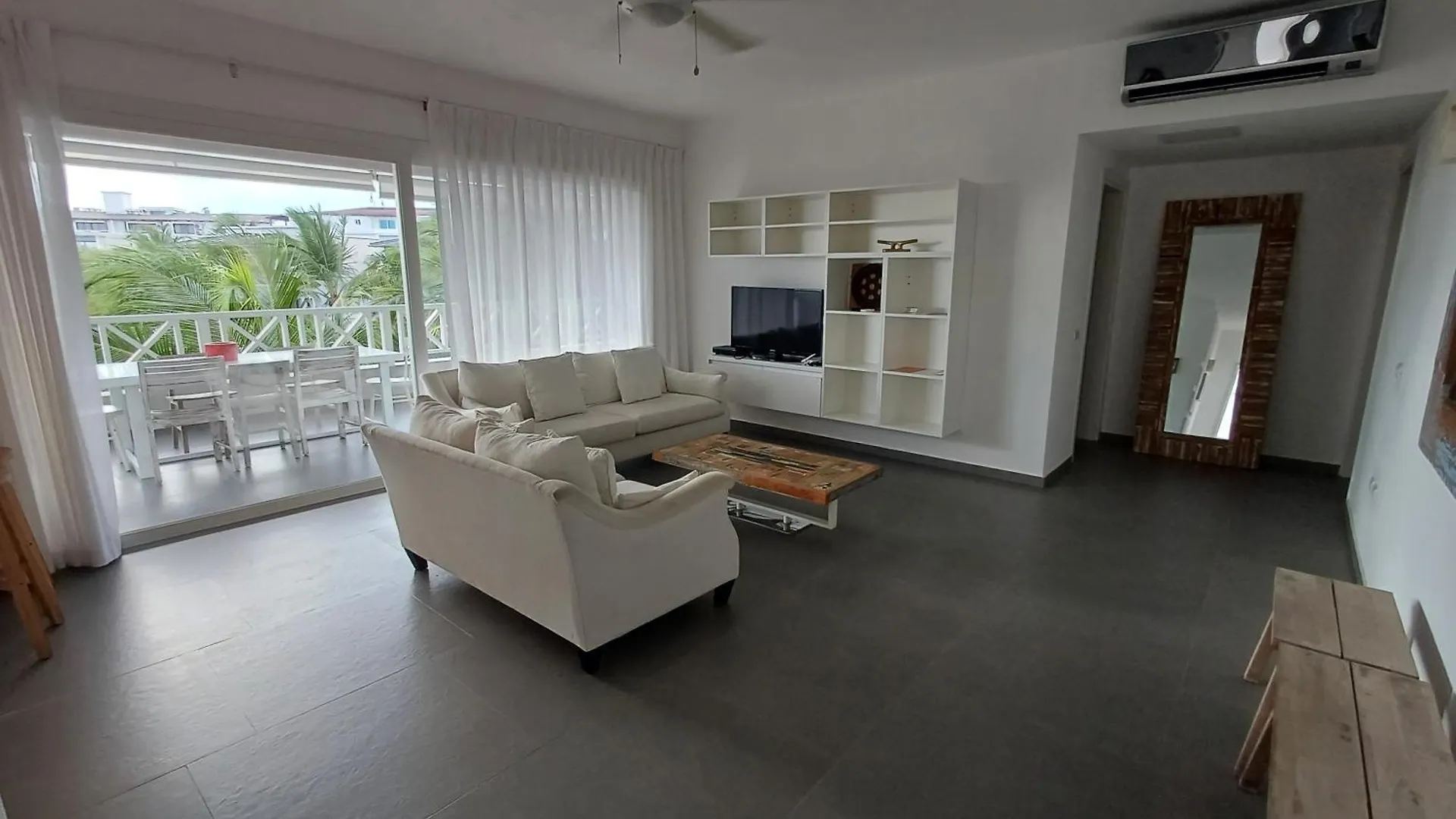 Resort Tracadero Beach Club & Holidays Rentals Bayahibe